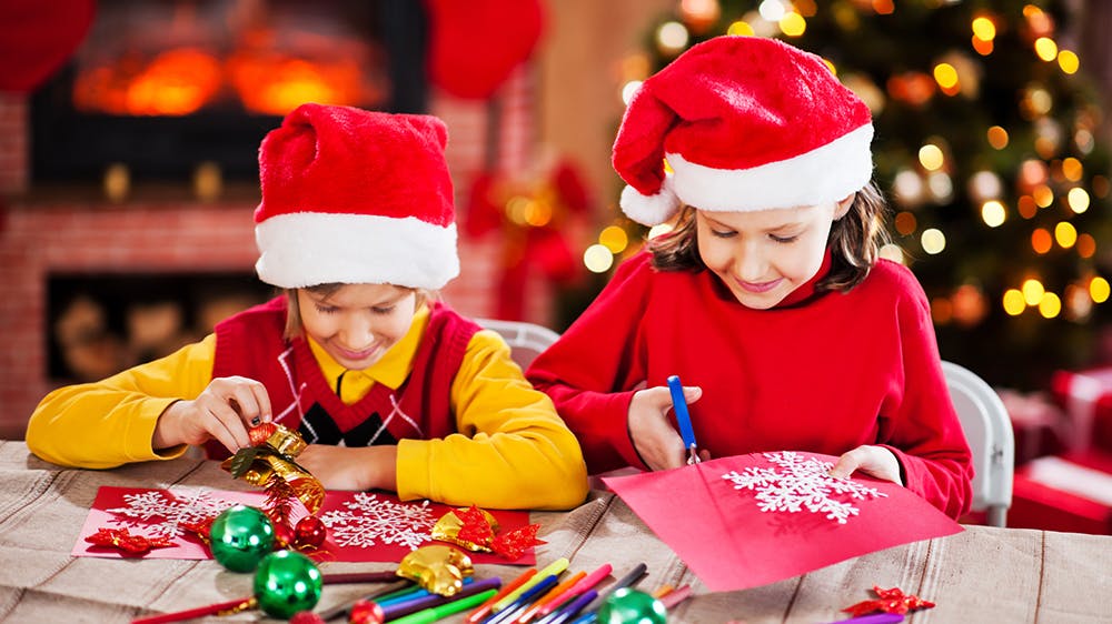 Souhaitez Un Joyeux Noel A Vos Proches Avec Des Messages Trop Mignons Momes Net Souhaitez Un Joyeux Noel A Vos Proches Avec Des Messages Trop Mignons Momes Net