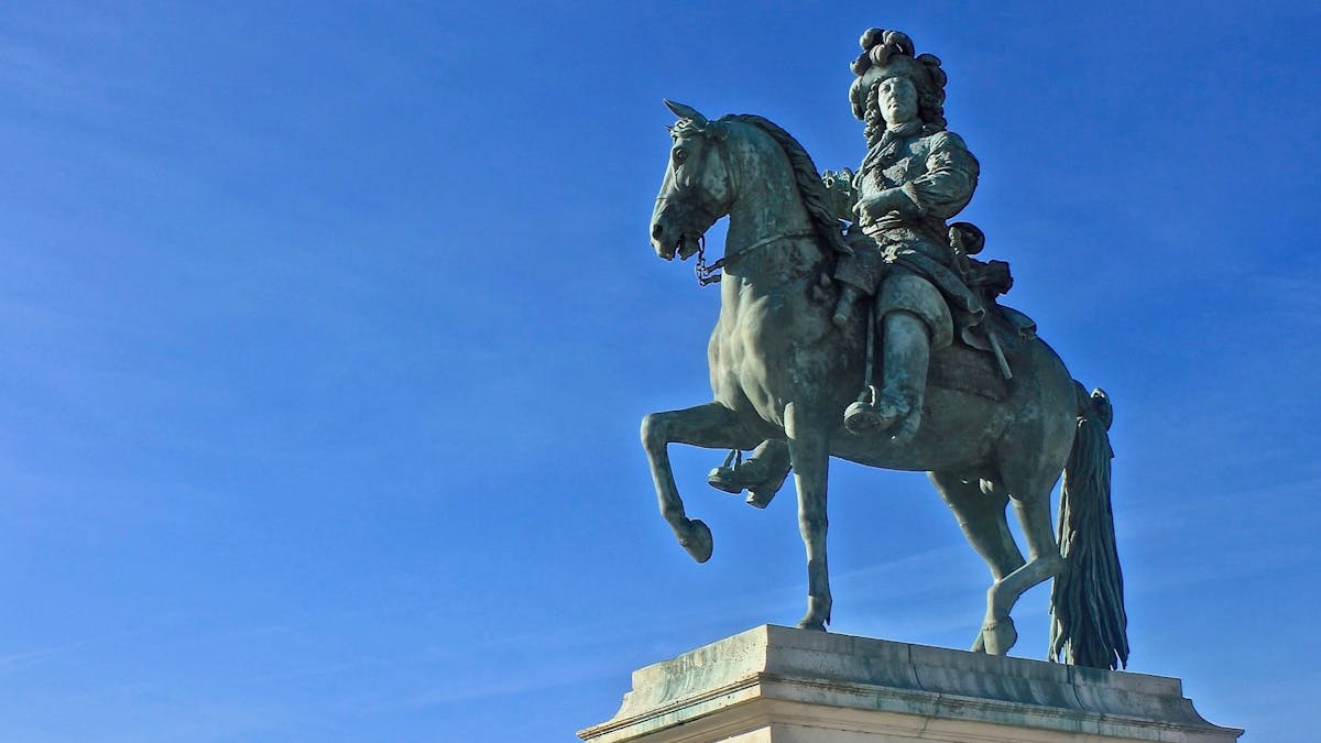 Louis XIV statue