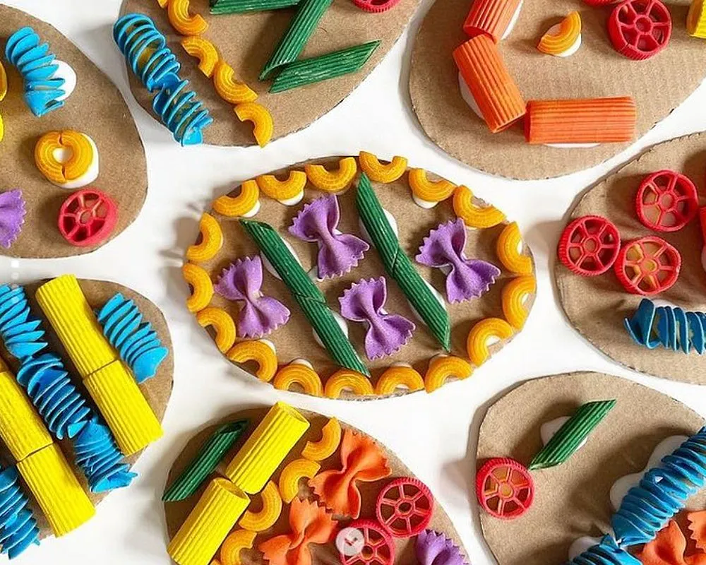 14 Bricolages Pour Enfants Avec Des P tes Alimentaires MOMES 14 Bricolages Pour Enfants Avec Des P tes Alimentaires MOMES