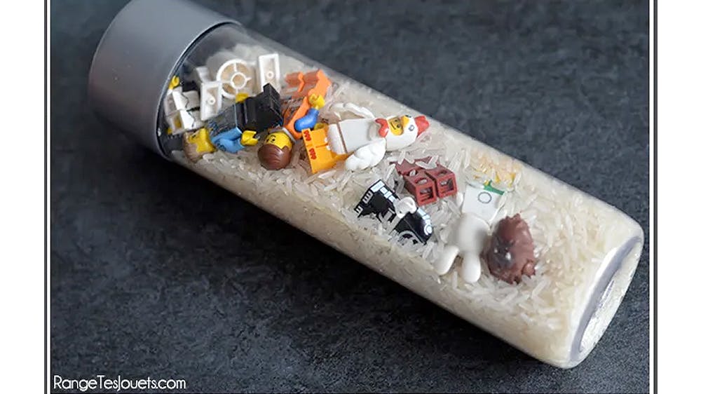 bouteille sensorielle Lego