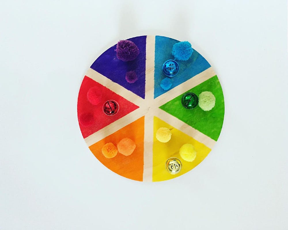 Une roue des couleurs d'inspiration Montessori