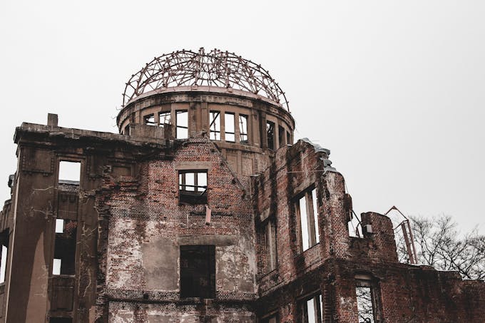 Vestiges du dôme atomique au Mémorial de la paix d'Hiroshima