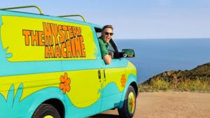 Scooby-Doo : Dormez dans le célèbre van "La Mystery Machine"