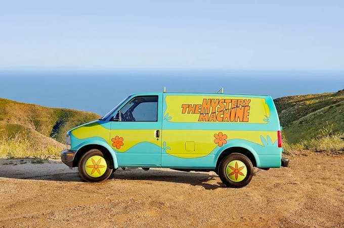 Airbnb Mystery machine 20 ans film Scooby-Doo