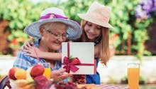 Fête des grands-mères : top 20 des cadeaux DIY à offrir à mamie