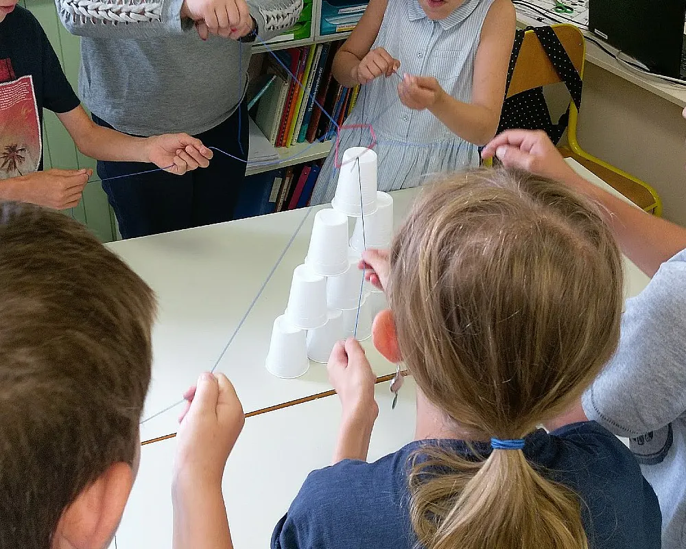 15 Activit s Avec Des Gobelets Pour Amuser Les Enfants MOMES 15-activit-s-avec-des-gobelets-pour-amuser-les-enfants-momes