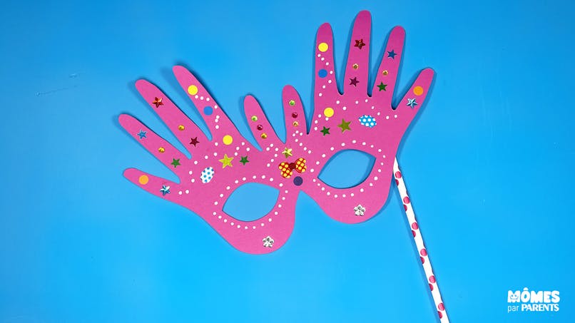 DIY Masque de carnaval avec les mains