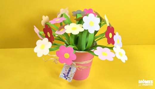 DIY Bouquet de fleurs dans un gobelet