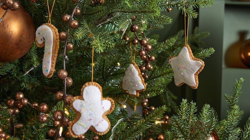 DIY ornements biscuits de Noël en feutrine