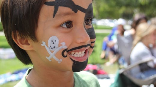 Maquillage de pirate facile pour enfant