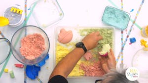Vidéo - Replay - Mômes Part en Live - recette du sable magique maison et coloré