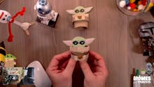 Vidéo - Replay - Mômes part en live - Bébé Yoda 